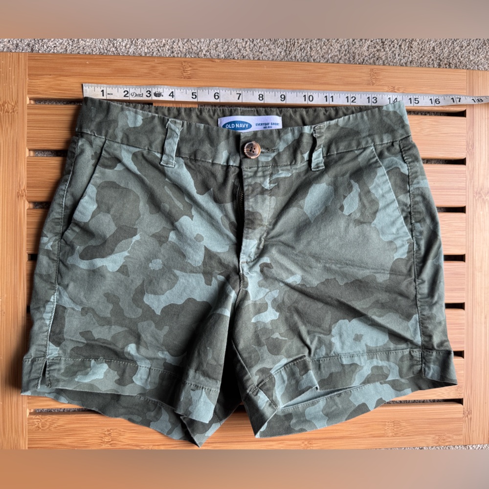 Old Navy Camouflage Cargo Shorts